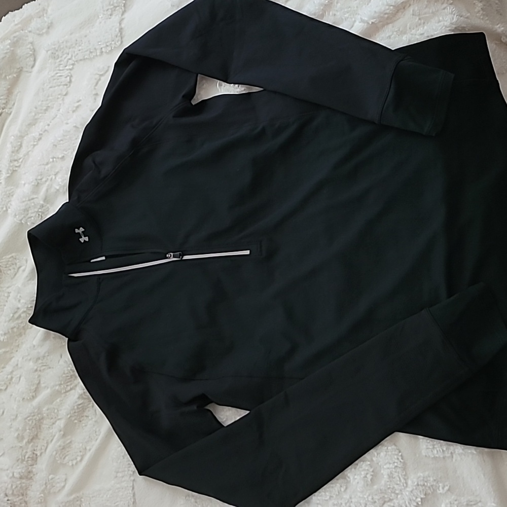 UA cold gear top
